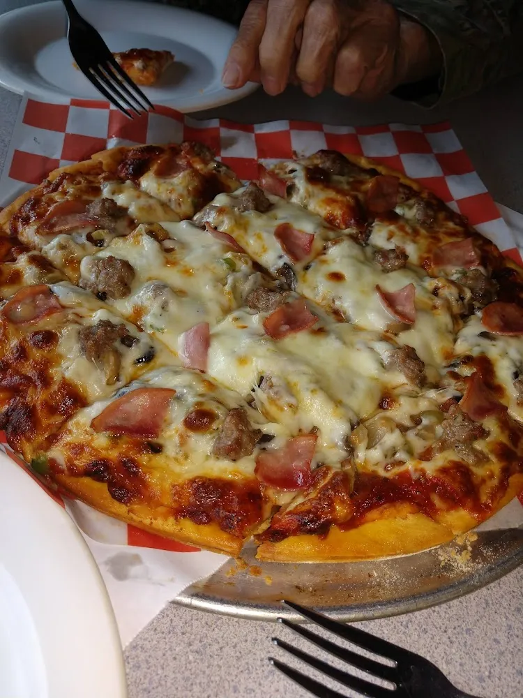 Everything Pizza