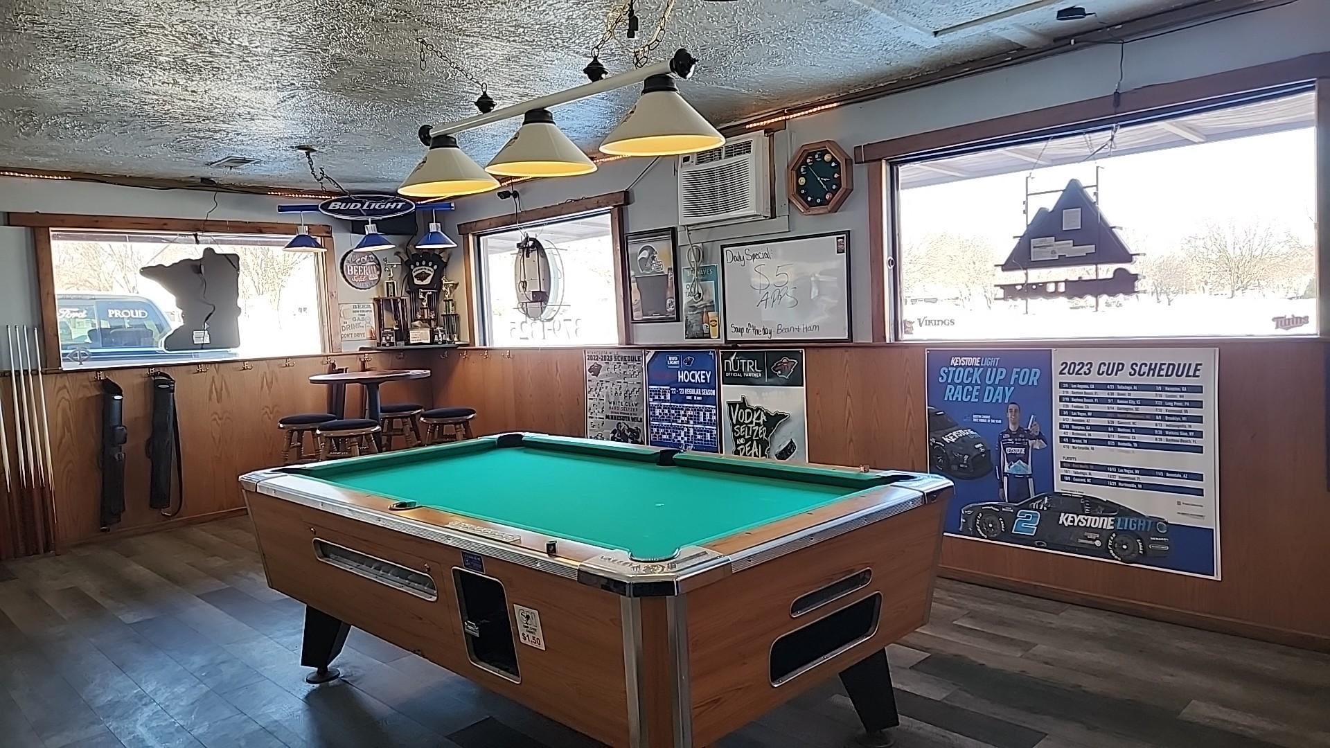 Tolley's Bar and Grill ft Jake's Pizza